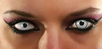 Decorative contact lenses can cause injury to the eye
